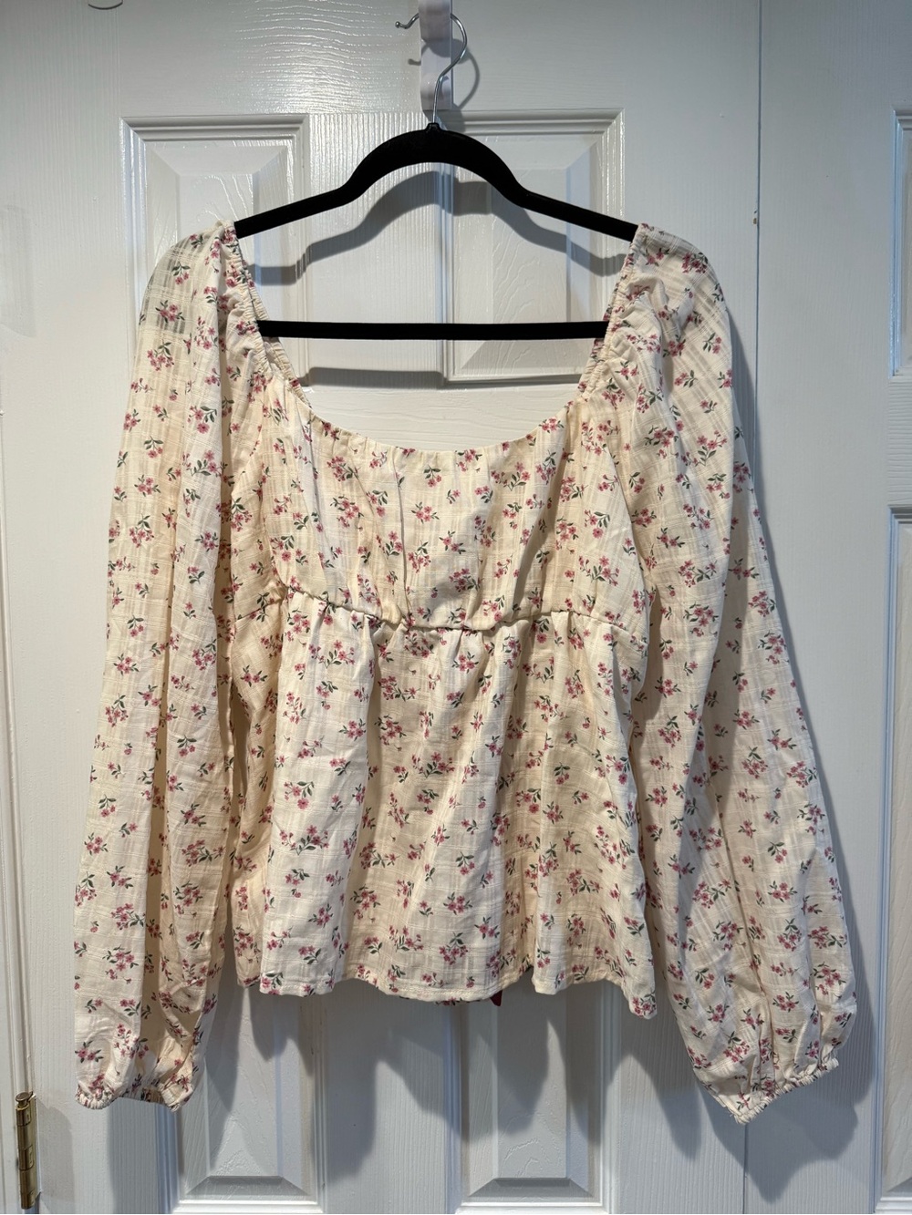 Francesca's Collections Cream Blouse with Pink Floral Print